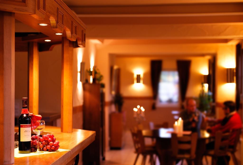 Waldhotel Bad Bibra Esterno foto
